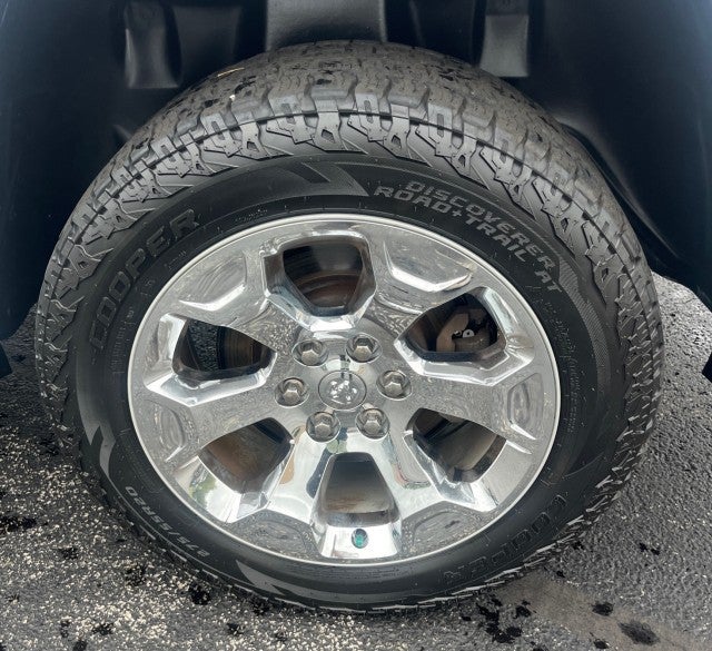 2021 RAM 1500 Big Horn Crew Cab 4x4 5'7" Box
