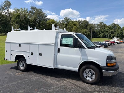 2025 Chevrolet Express Cutaway 3500 1WT