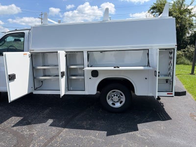 2025 Chevrolet Express Cutaway 3500 1WT