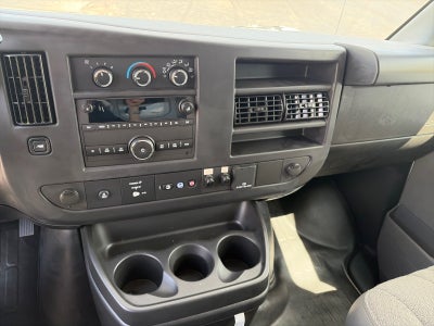 2025 Chevrolet Express Cutaway 3500 1WT