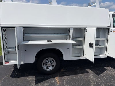 2025 Chevrolet Express Cutaway 3500 1WT
