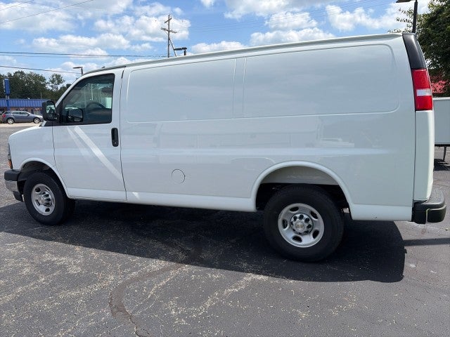 2026 Chevrolet Express Cargo WT