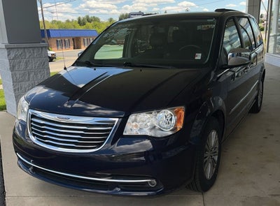 2015 Chrysler Town & Country Touring-L