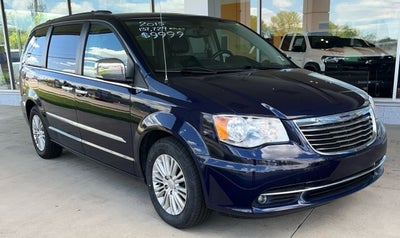 2015 Chrysler Town & Country Touring-L