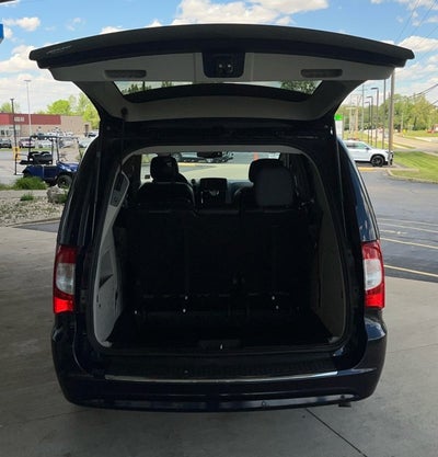 2015 Chrysler Town & Country Touring-L