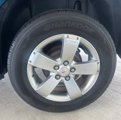 2006 Pontiac Torrent Base