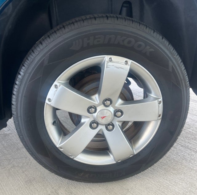 2006 Pontiac Torrent Base