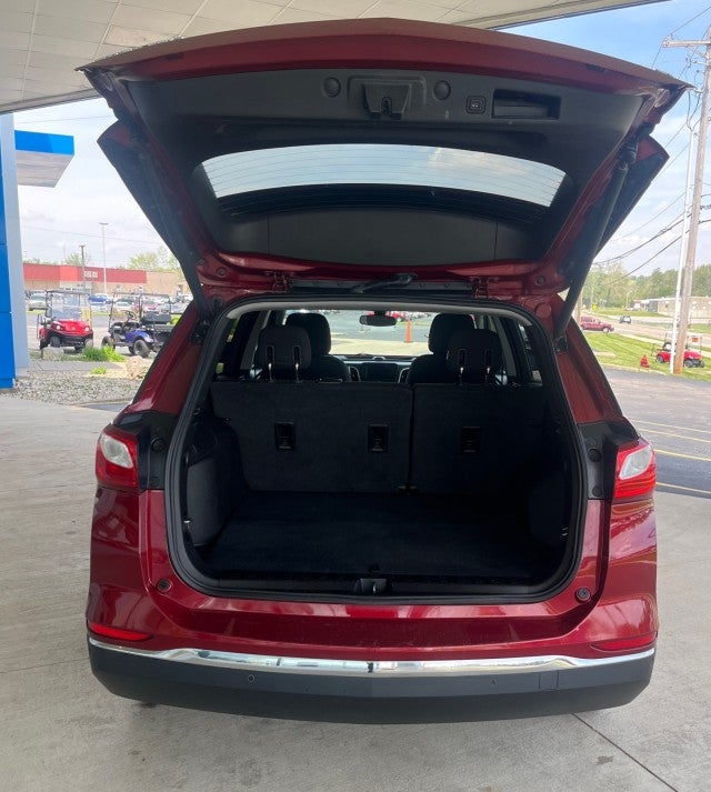 Used 2019 Chevrolet Equinox LT with VIN 2GNAXKEV5K6280581 for sale in Hillsboro, OH