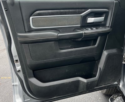 2022 RAM 3500 Big Horn Crew Cab 4x4 8' Box