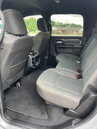 2022 RAM 3500 Big Horn Crew Cab 4x4 8' Box